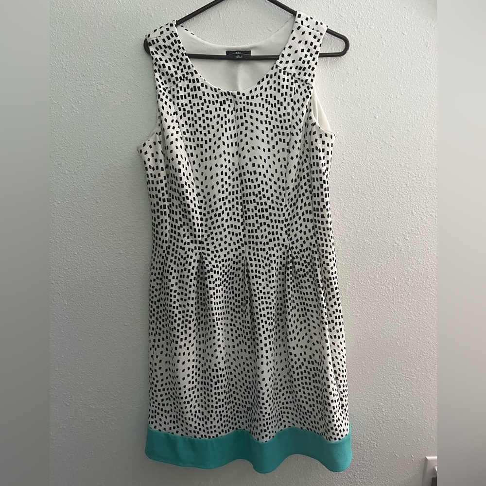 R&K Black and White Sleeveless Scoop Neck Midi Sundress